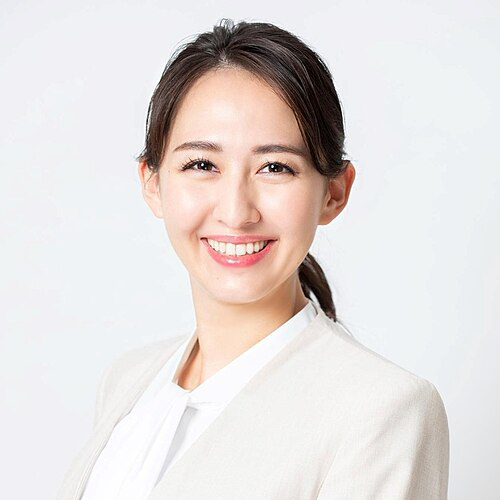 英利アルフィヤの画像